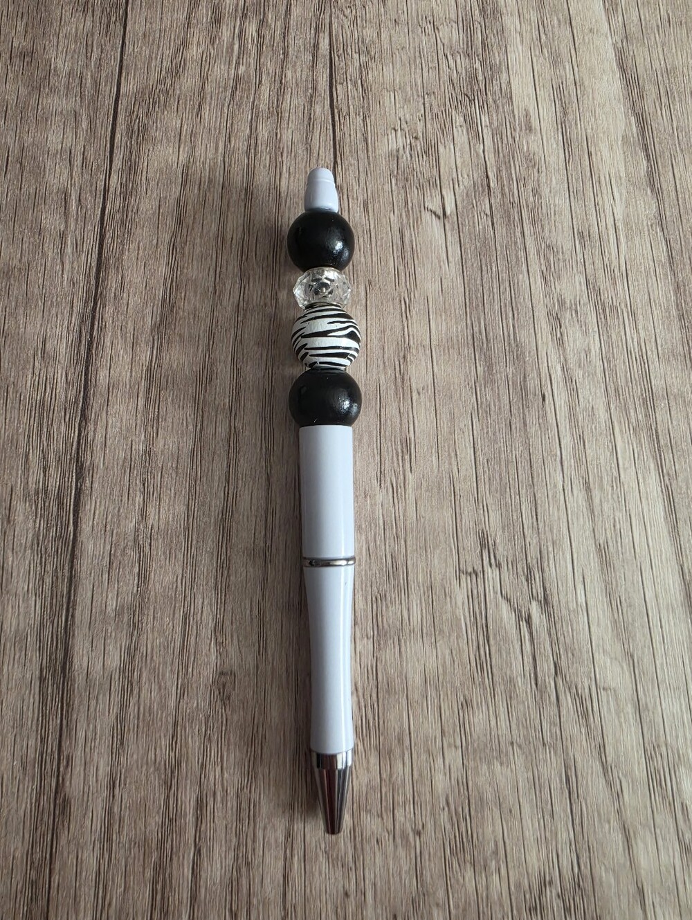 🖊Black & White Pen